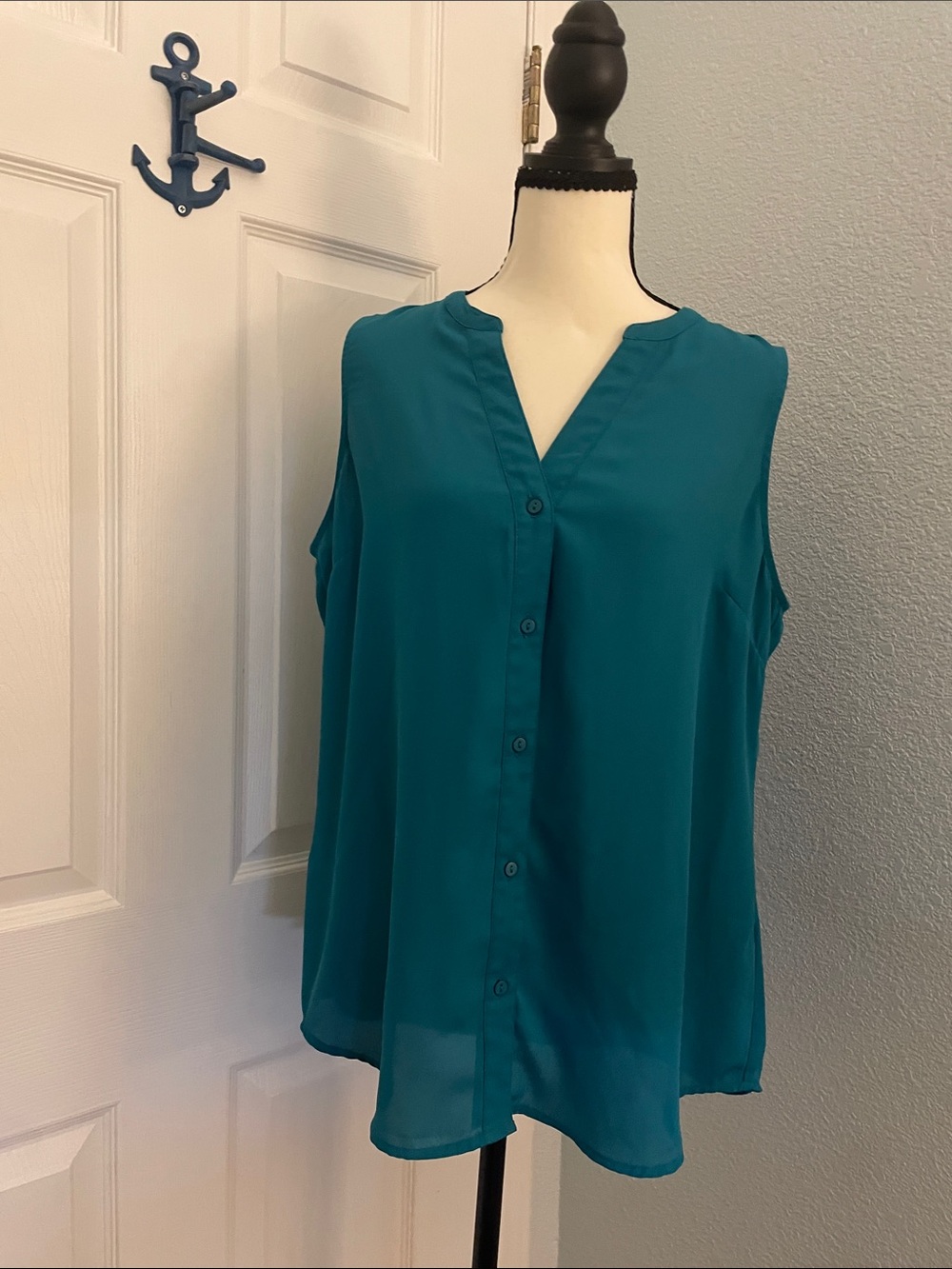 Adrianna Papell Teal Sleeveless Button-Front Blouse